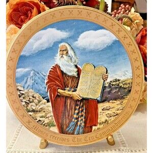 MOSES RECEIVES THE TEN COMMANDMENTS Plate Collection Mary Mayo Danbury Mint